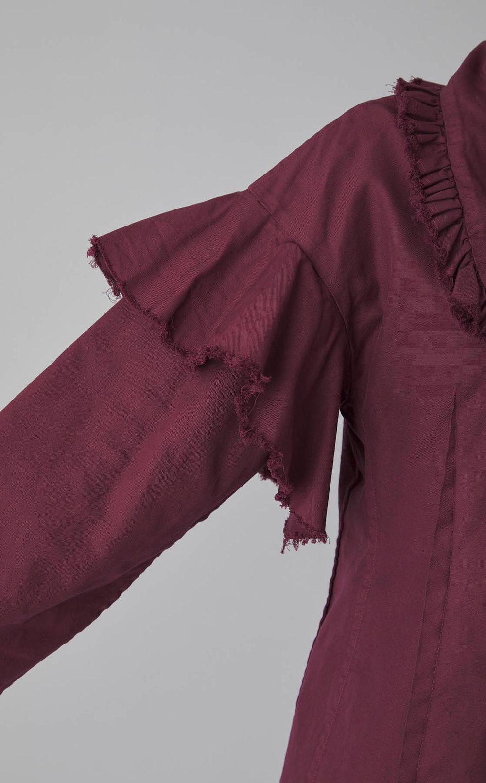 セパレートフリルカラーブラウス