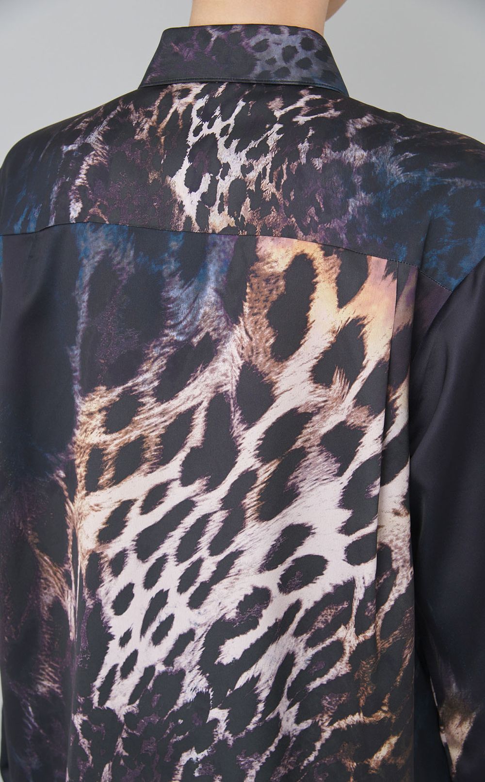 レオパードプリントシャツ