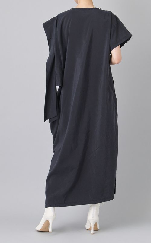 ダブルネックワンピース