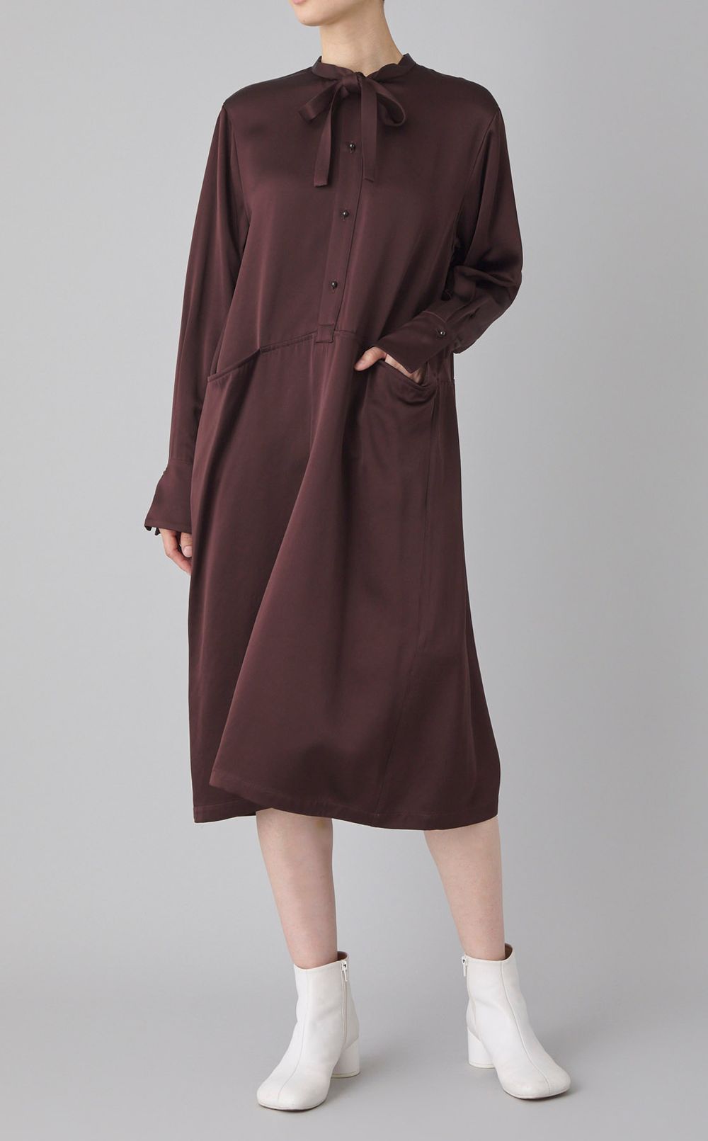 サテンボウタイワンピース