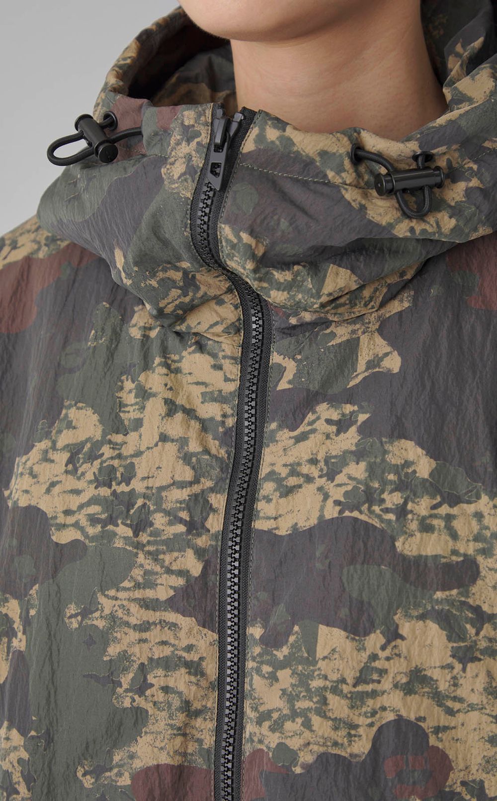 カモフラプリントブルゾン