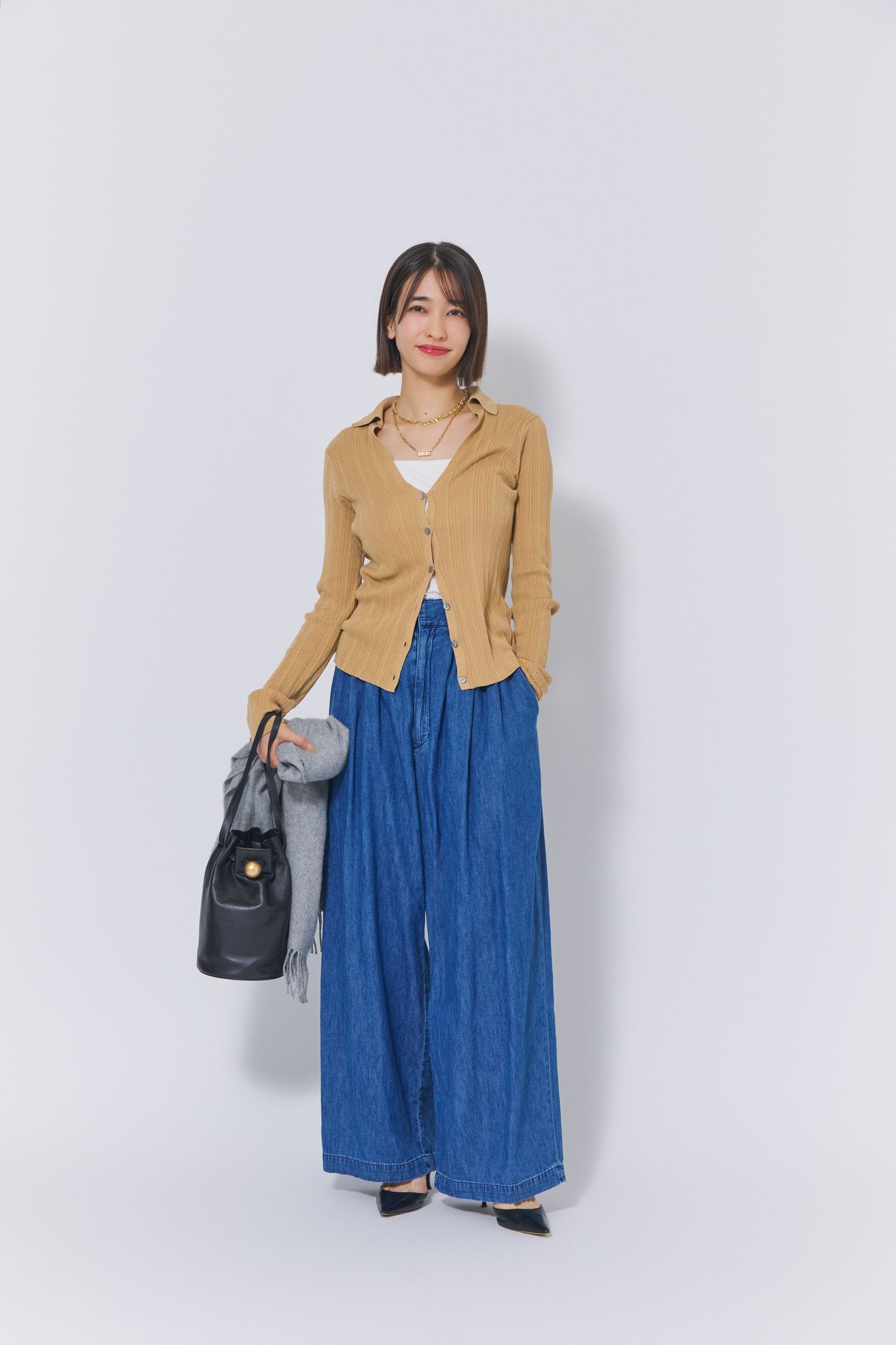 9月のお出かけにおすすめのカーディガン×デニムパンツ