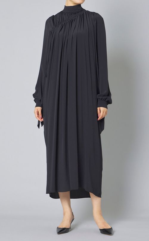 ボウタイギャザープリーツワンピース