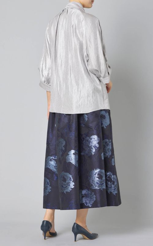 シャイニータックコクーンブラウス