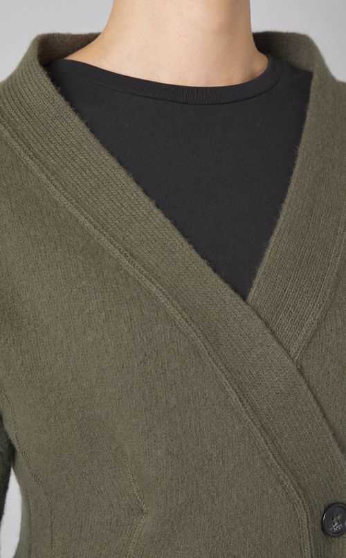 ウールVネックラップカーディガン