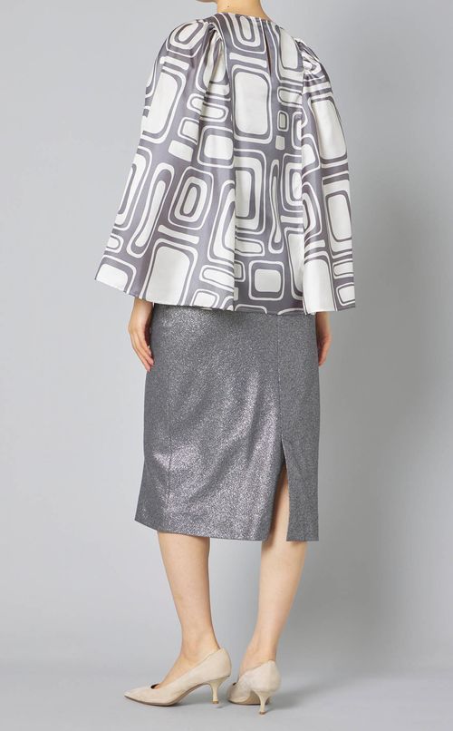 ジオメトリックプリントケープブラウス