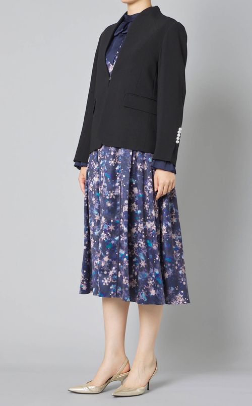 パールカーブドノーカラージャケット