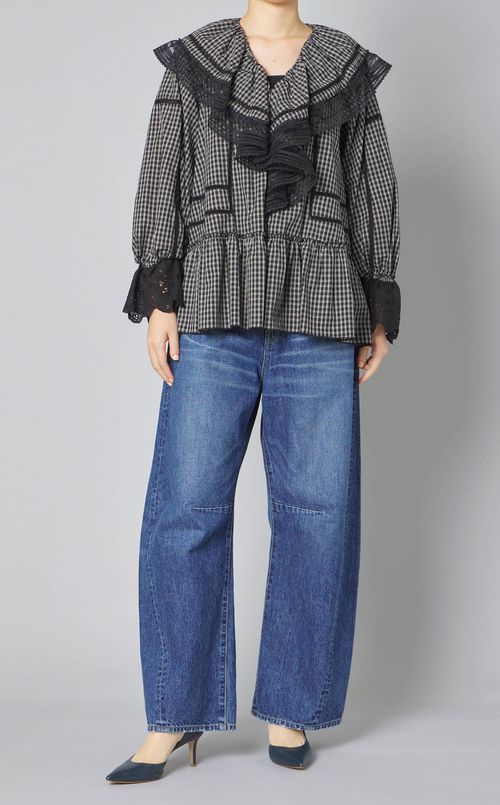 フリルカラーチュニックブラウス