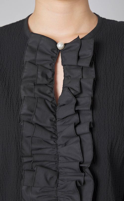 フリルスリーブブラウス