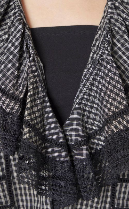 フリルカラーチュニックブラウス