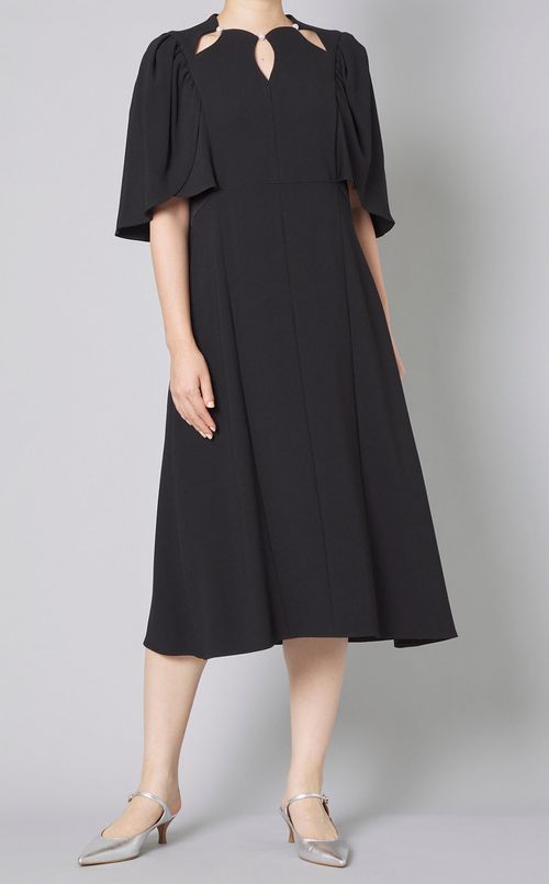 パールクリスタルペタルドレス