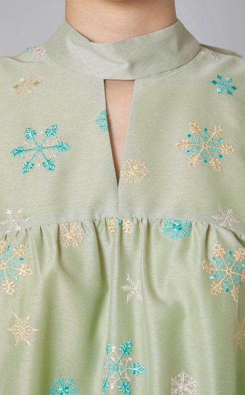 スノー刺繍ティアードドレス