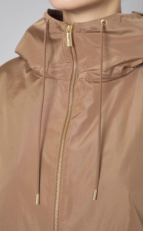 ライトメモリータフタブルゾン