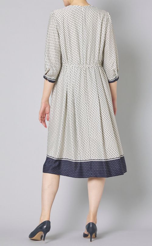 ベリー柄パネルプリントワンピース