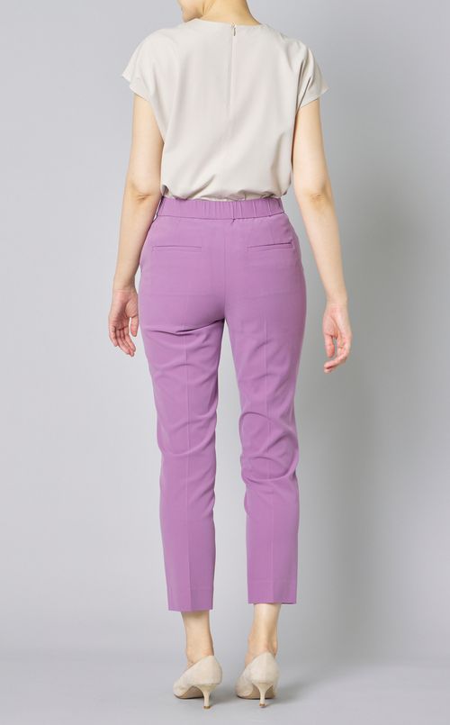 センタープレススリムテーパードパンツ