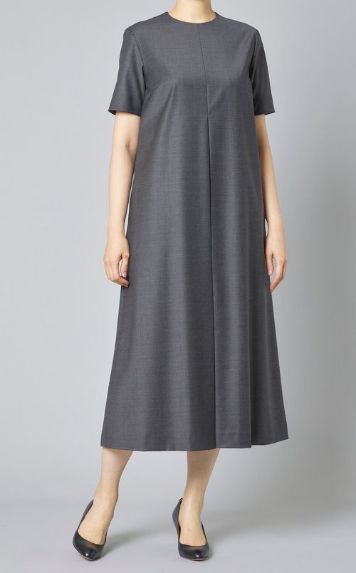 ボックスプリーツワンピース