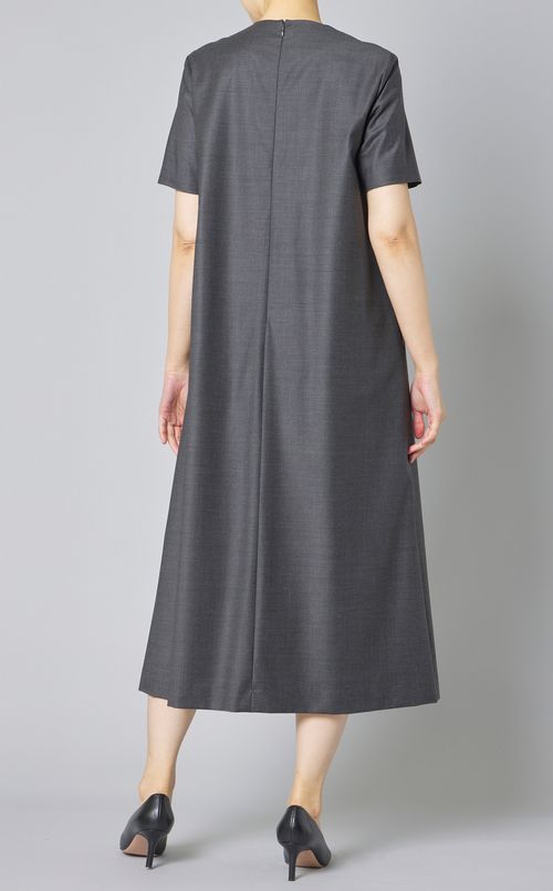 ボックスプリーツワンピース