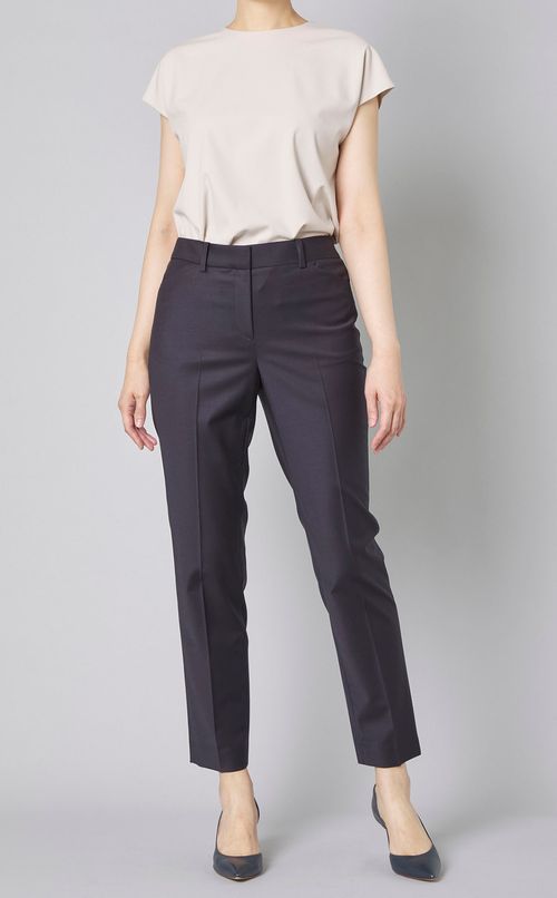 センタープレスクロップドパンツ