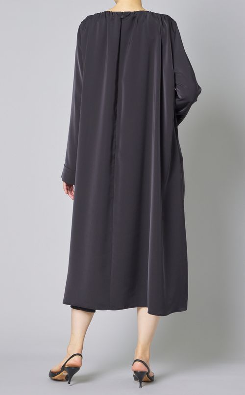 サテンギャザーワンピース