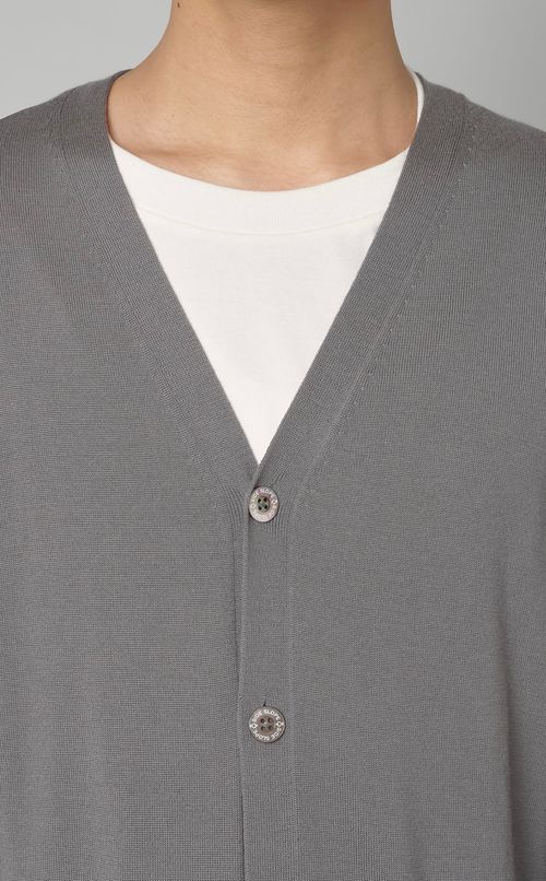 ニットカーディガン