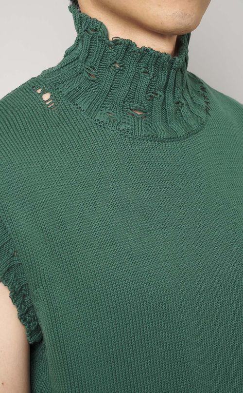 ダメージ加工ハイネックニットベスト