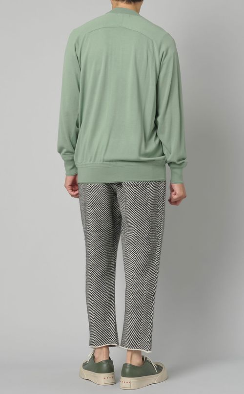 ウーステッドウールプルオーバーニット