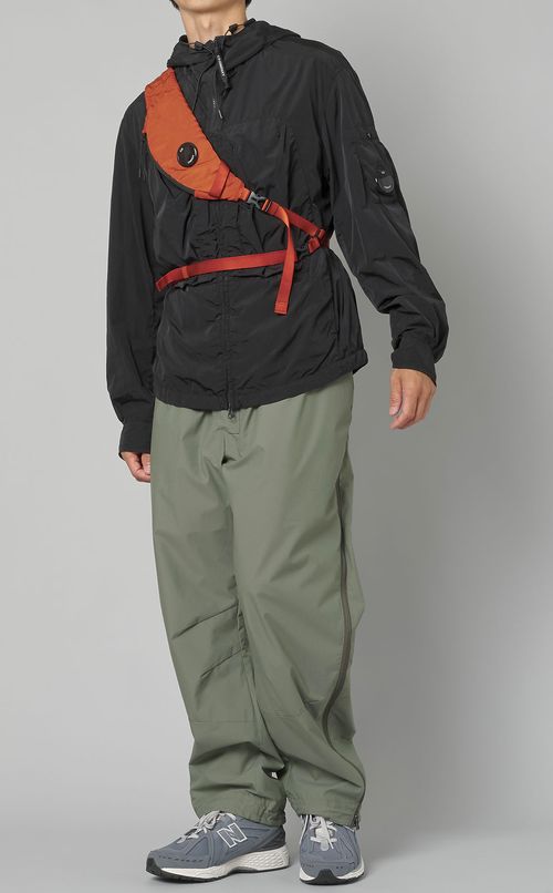 フードオーバーシャツ