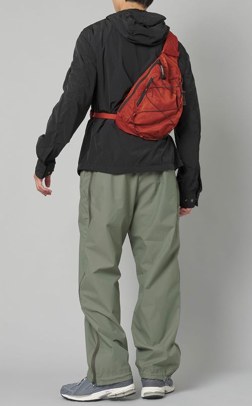 フードオーバーシャツ