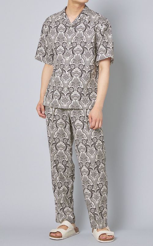 フラワープリントショートスリーブシャツ