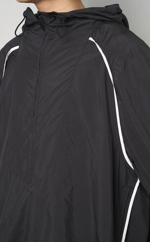 ハーフジップフーデッドブルゾン