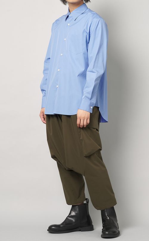 バックプリーツコットンシャツ