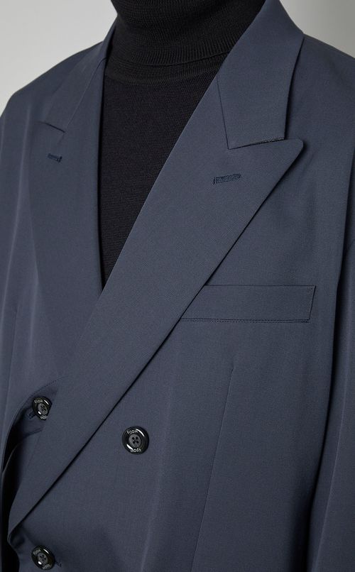 4ボタンダブルジャケット