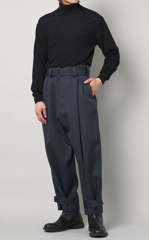 タブベルトパンツ