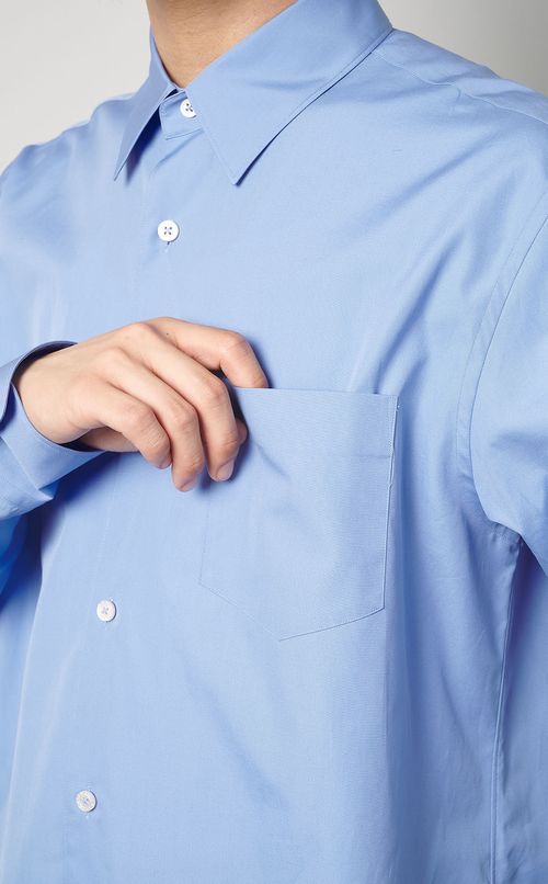 バックプリーツコットンシャツ