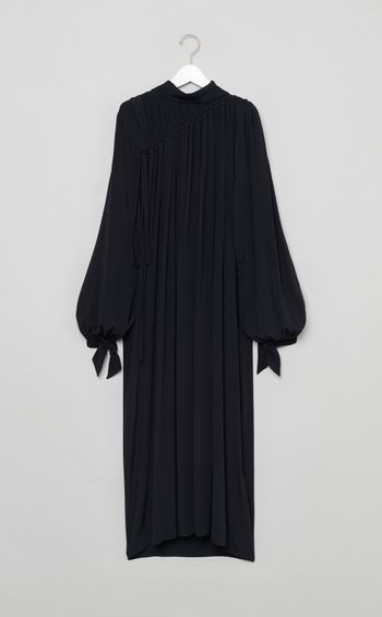 ボウタイギャザープリーツワンピース