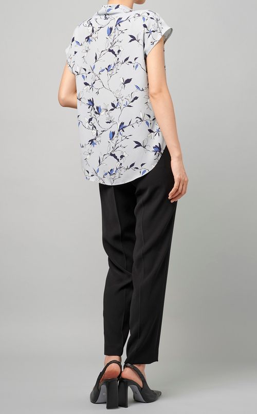 フラワープリントドレーププルオーバー