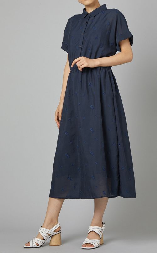 エンブロイダリーワンピース