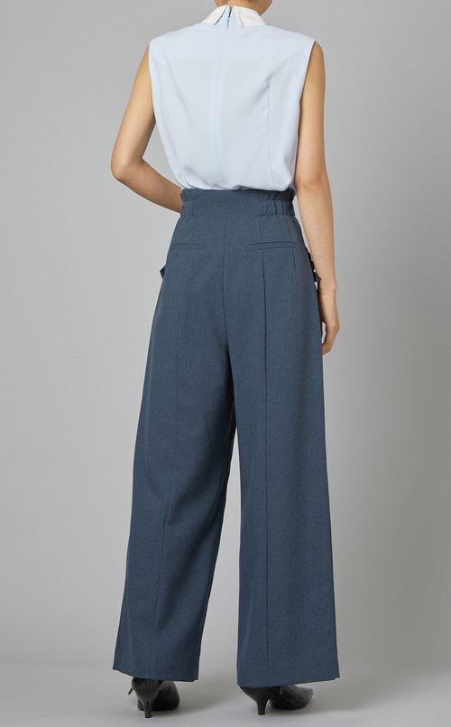 センターフリルシャツ