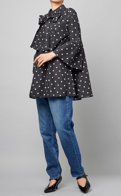 ビッグリボンブラウス