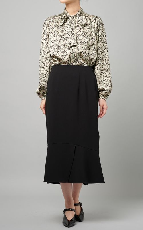 フラワープリントボウタイブラウス