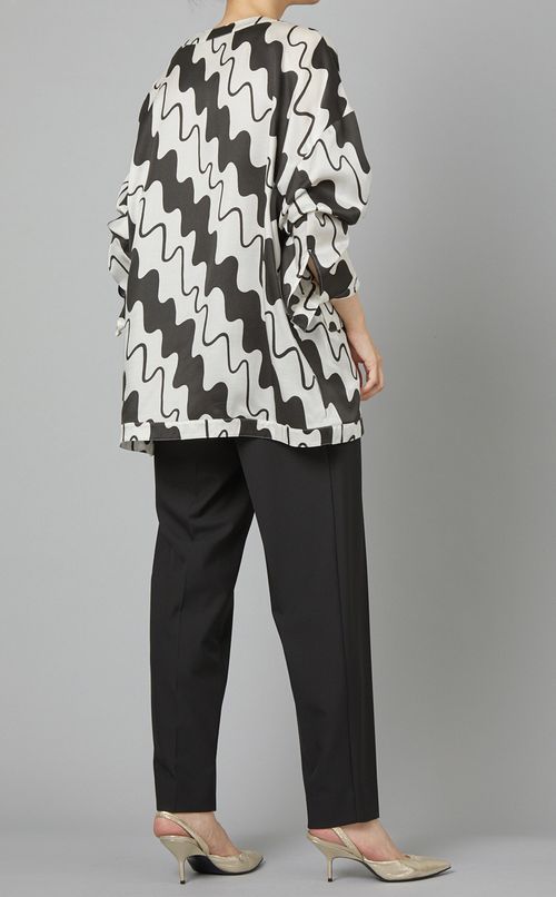 クルーネックボリュームジャケット