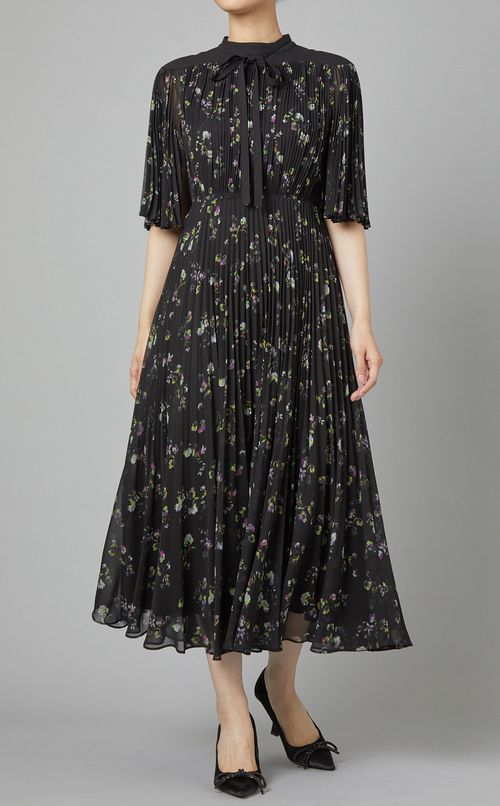 リボン付プリントプリーツワンピース