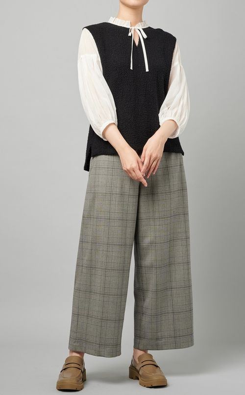 バルキーヤーンパフスリーブプルオーバー