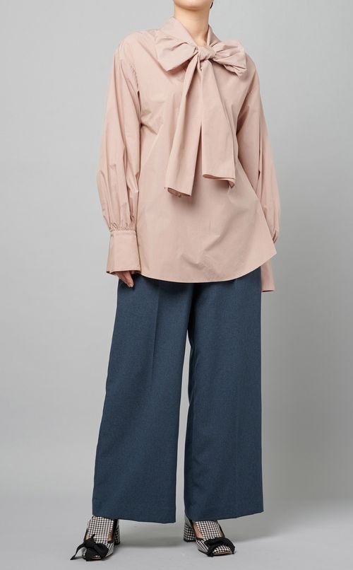 ボウタイブラウス