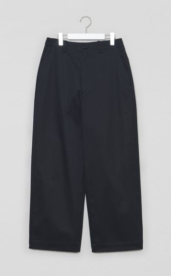 ノータックチノパンツ