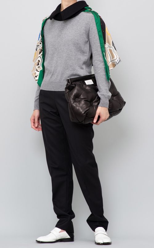 レザーミディアムキルティングバッグ