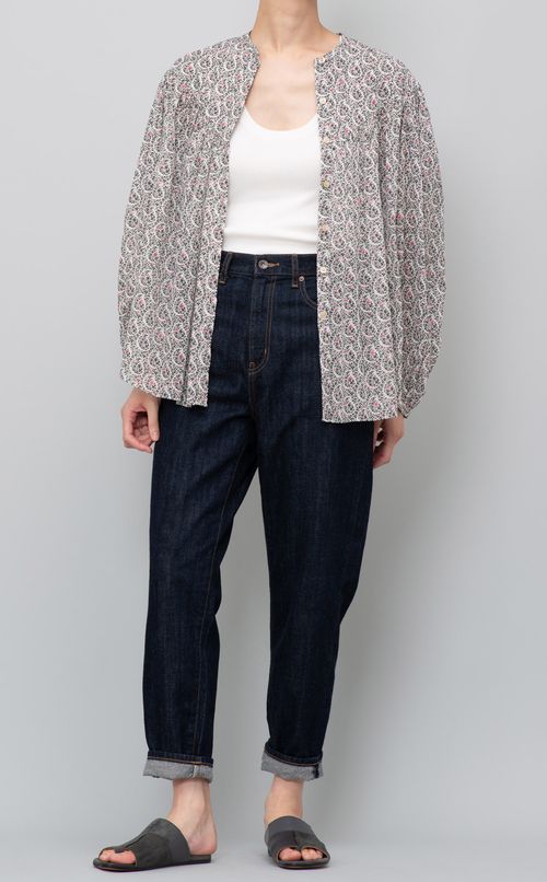 スタンドカラーギャザーブラウス