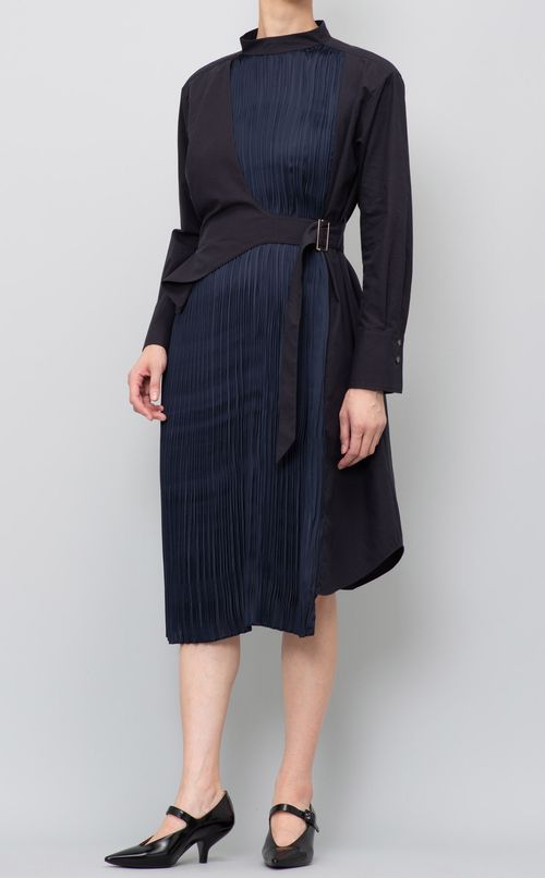 アシンメトリーデザインワンピース