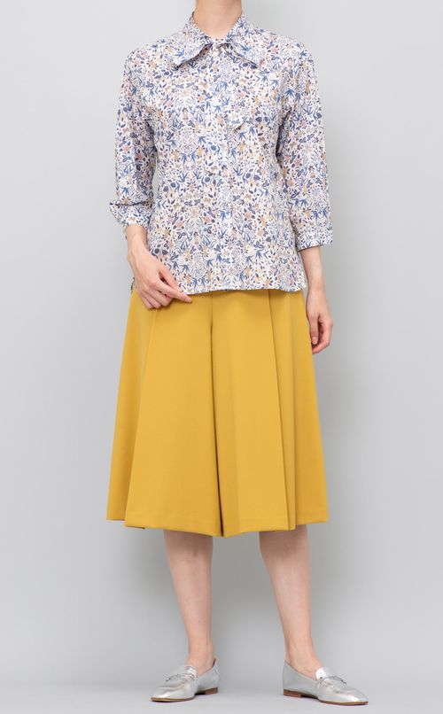 リバティプリントボウタイブラウス