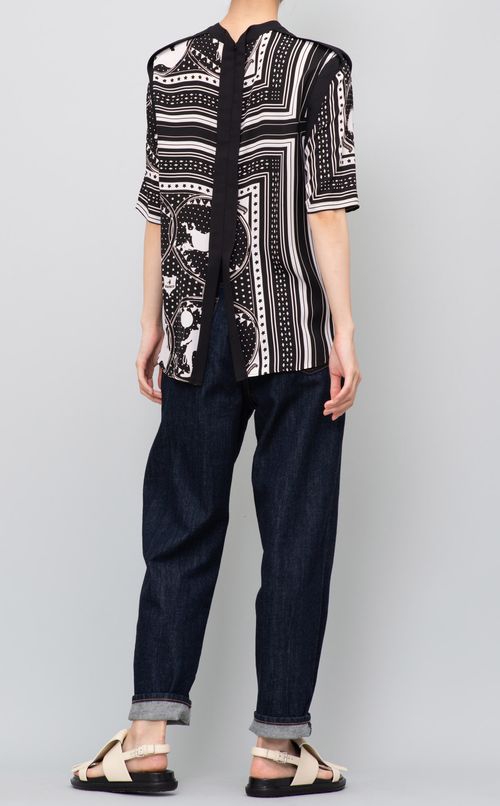 バンダナプリントブラウス